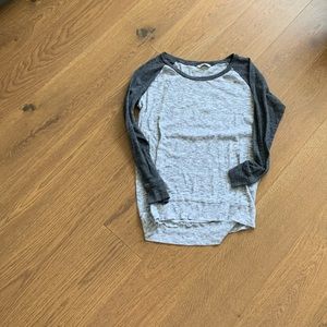 TNA Longsleeve shirt